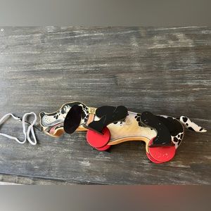 Vintage FISHER PRICE “ Snoop n Sniff” pull toy